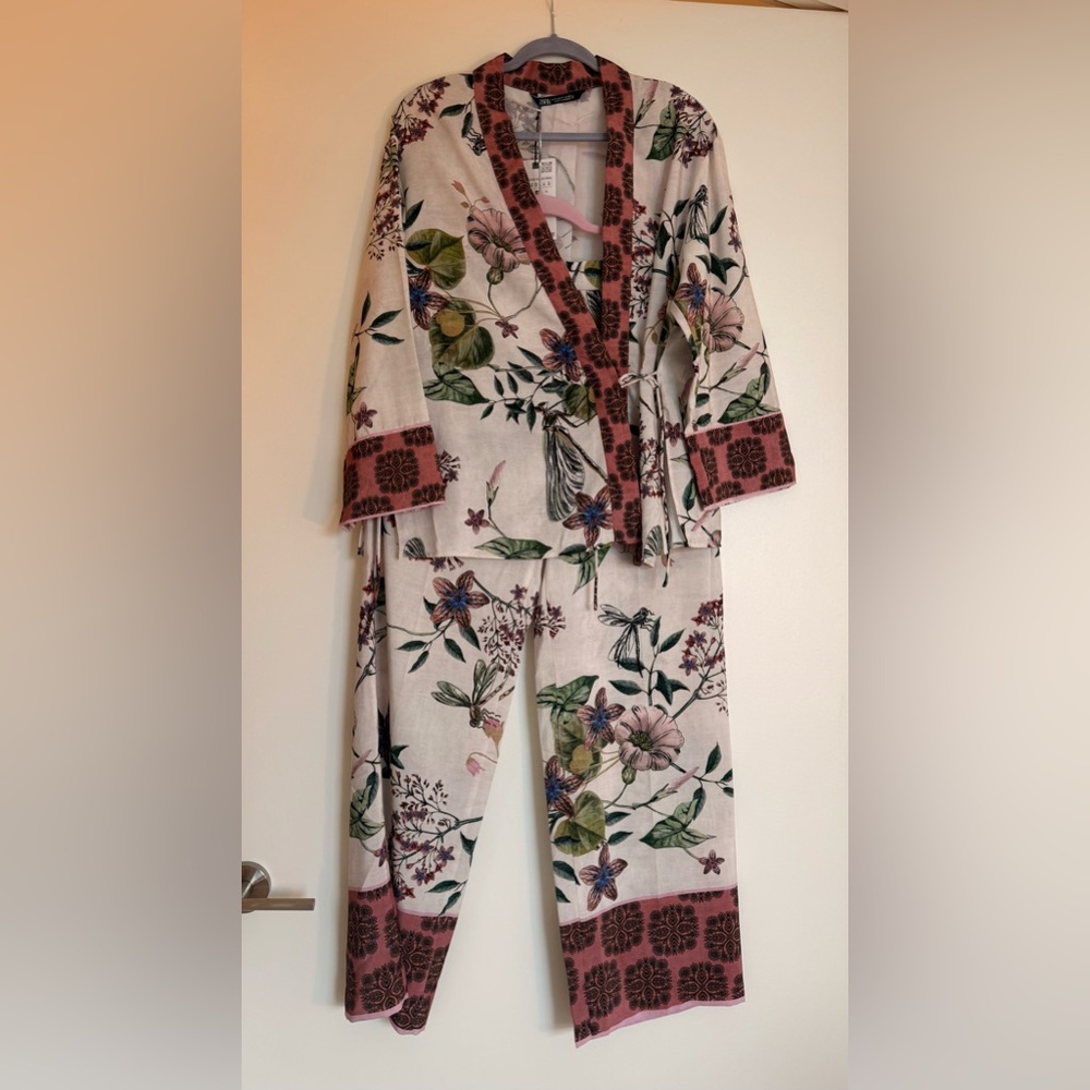 Floral Kimono  Set - Picture 2 of 8